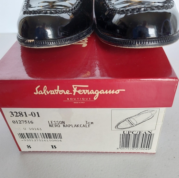 Salvatore FERRAGAMO Woman's Black Loafer Patten Learther Block Heal W/Box - Picture 7 of 16